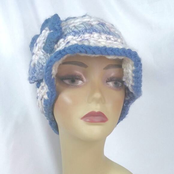 NEW Crochet Newsboy Flower Hat Hand Crafted Blue Cream Colors Brim Warm Beanie - Picture 3 of 10